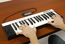 iRig Keys PRO with iPhone