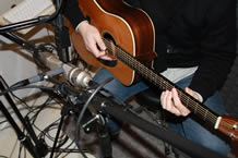 Sampling Martin guitar
