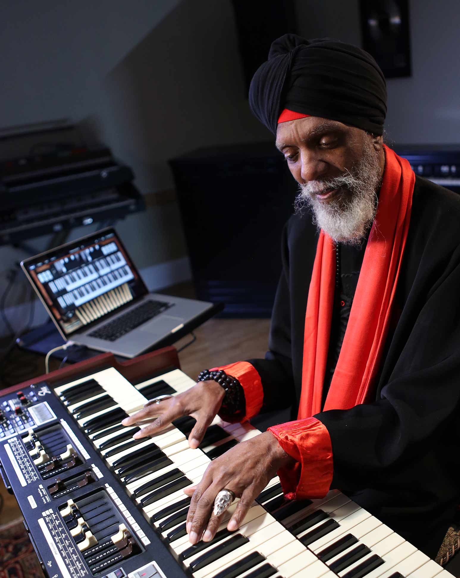 Dr. Lonnie Smith