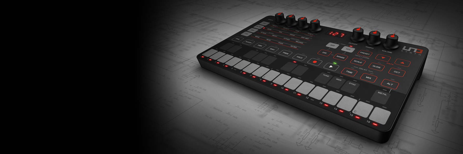 IK Multimedia - UNO Synth