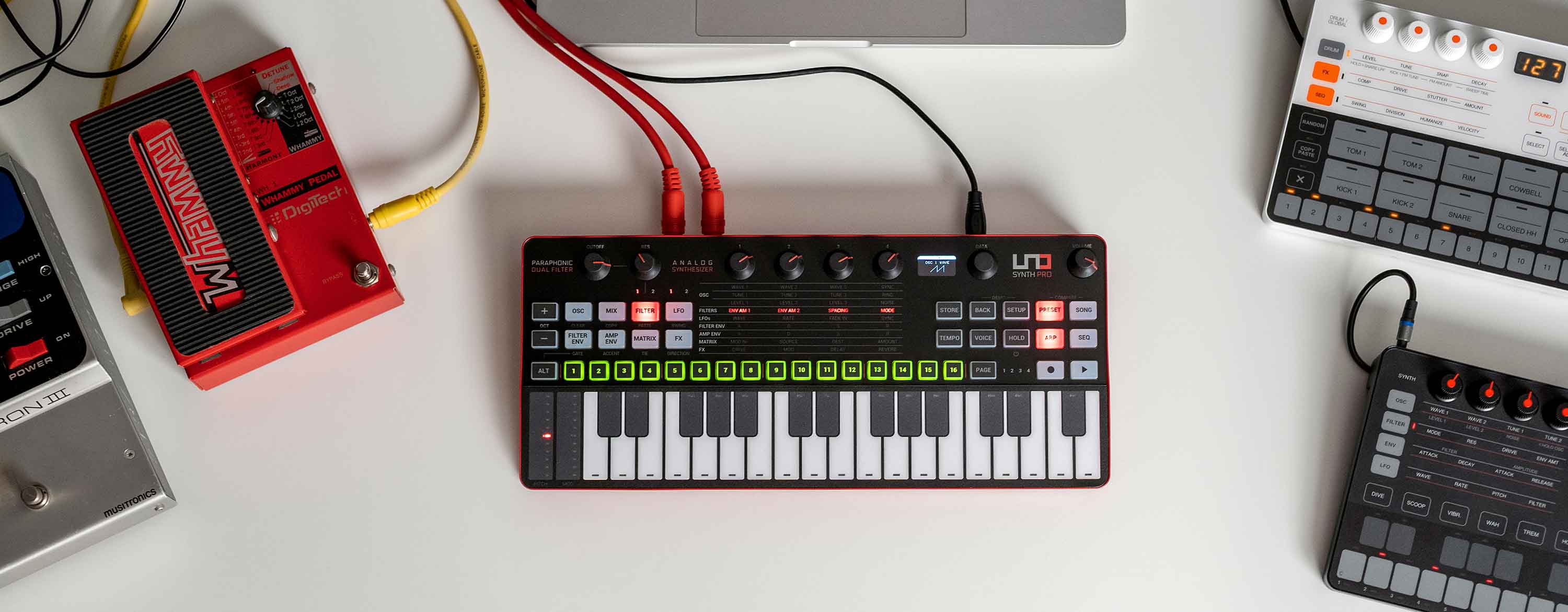 IK Multimedia UNO Synth Pro X Synthesizer